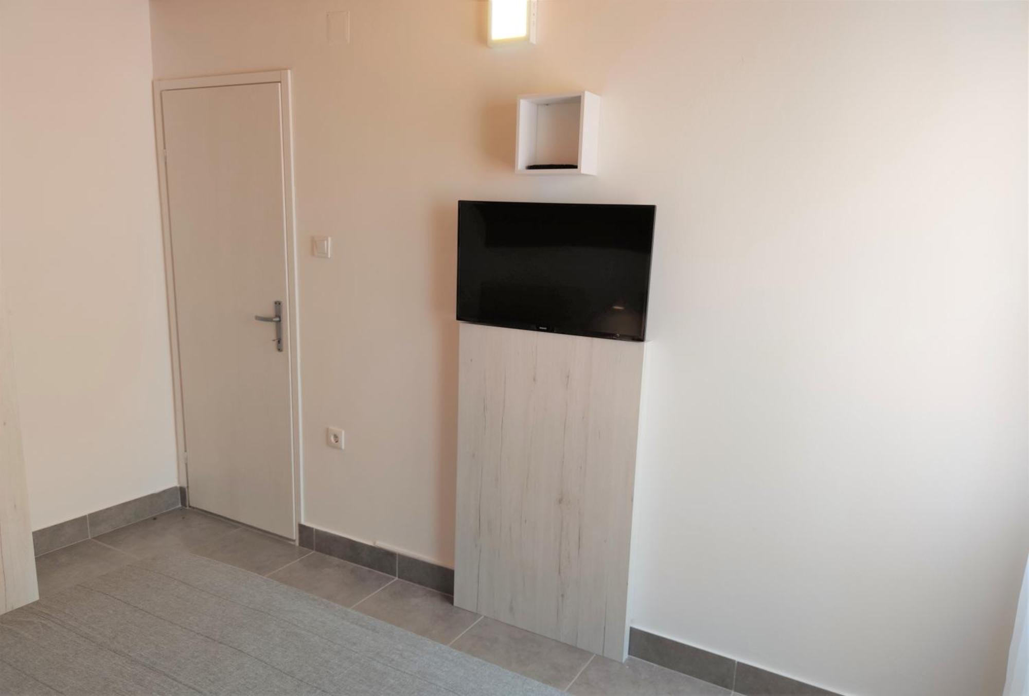 Apartments Rak Vis Kamer foto